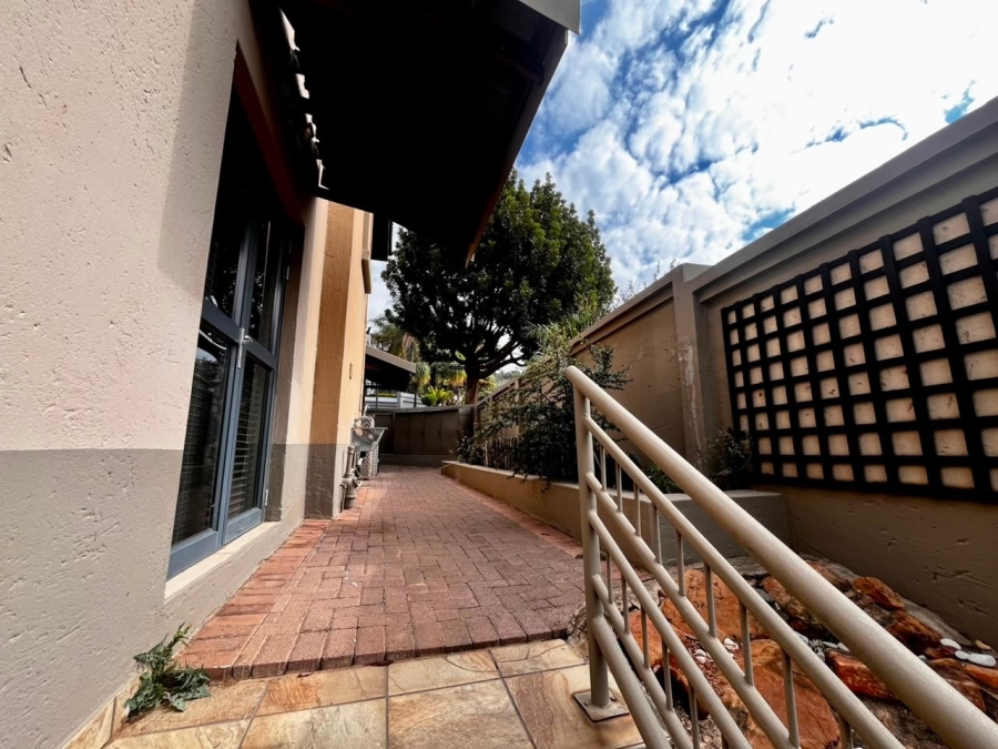 To Let 3 Bedroom Property for Rent in Cashan North West